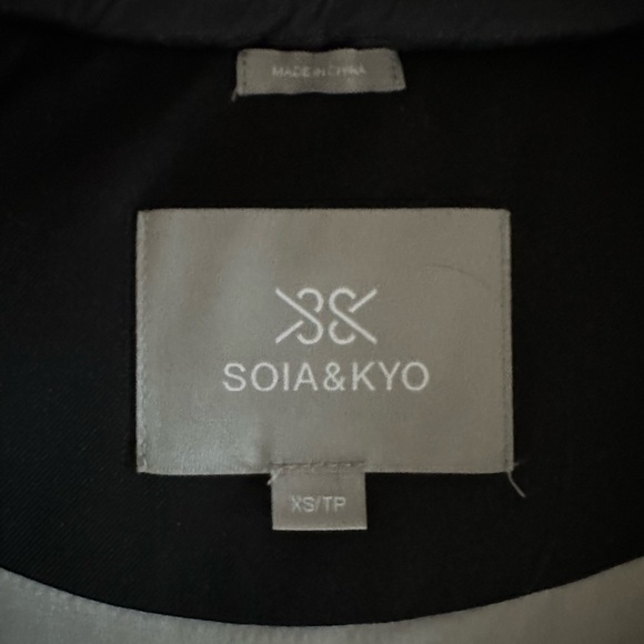 Soia and Kyo winter coat with attached inner lining. - Picture 2 of 5